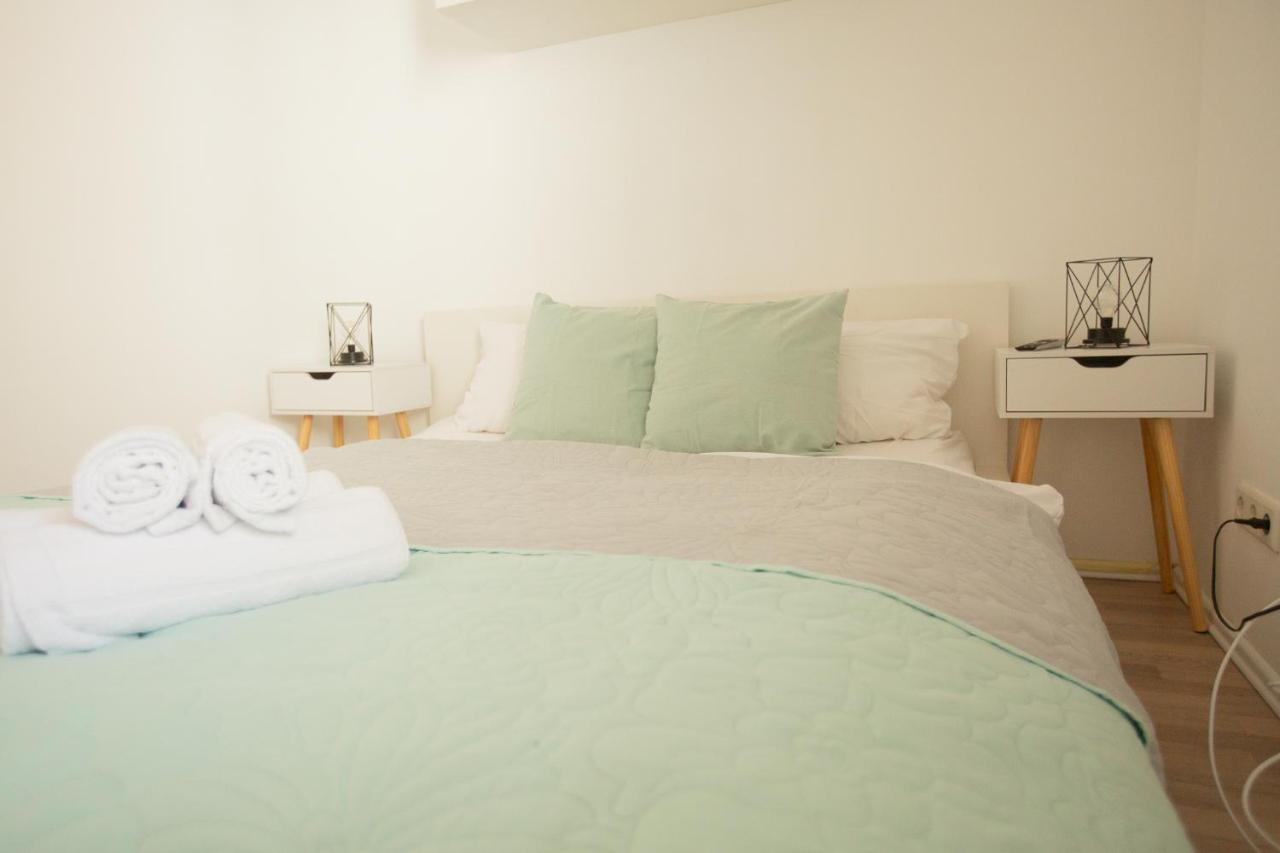 Neu Innenstadt Altstadt Apartment In Top Lage Von Koln Kültér fotó