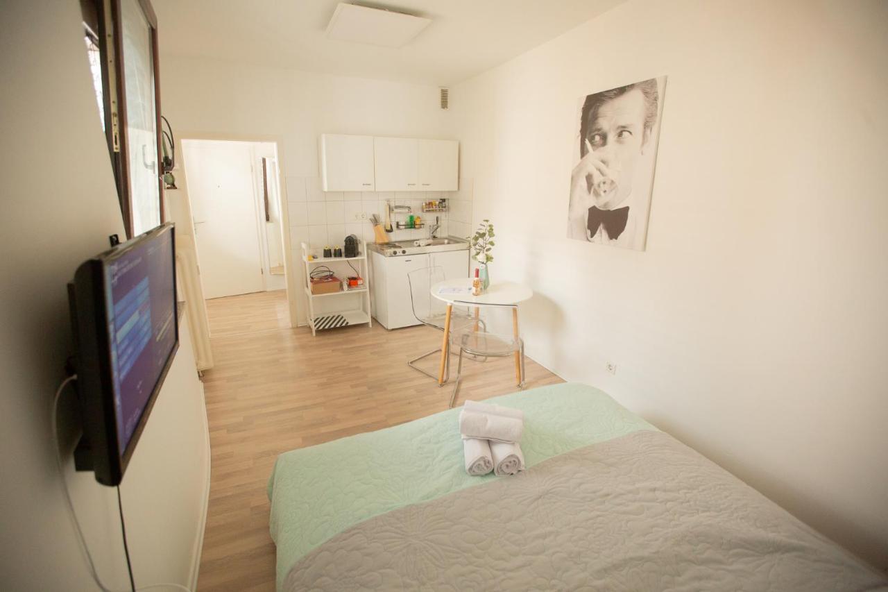 Neu Innenstadt Altstadt Apartment In Top Lage Von Koln Kültér fotó